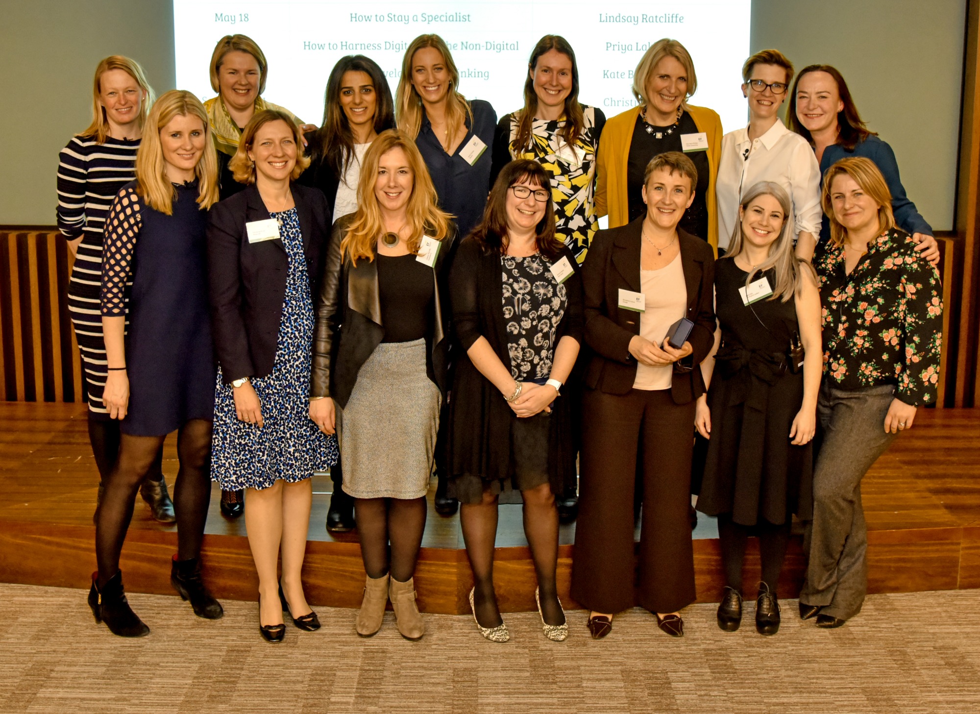 10 Digital Ladies Team with EY and 2017 Award Winners
